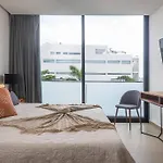 Downtown Modern Apartment Unique Location